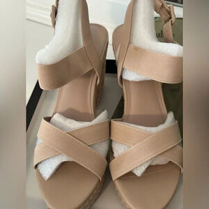 NIB-Charles by Charles David Thrice Platform Wedge. Size 11.‎